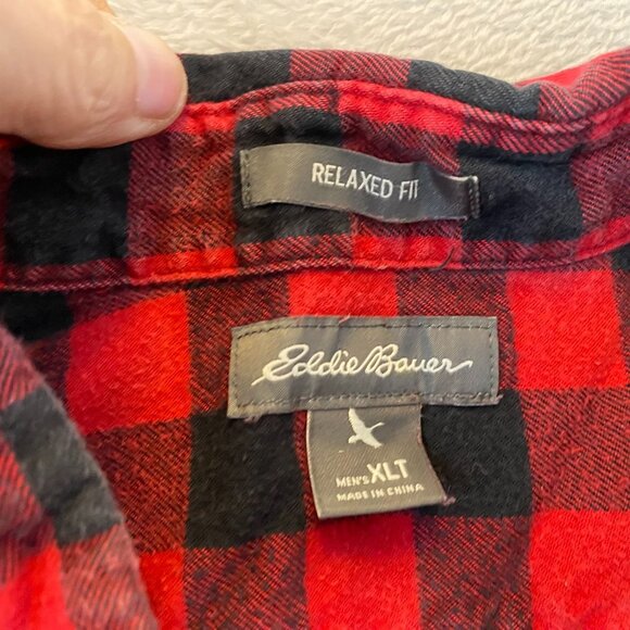 Eddie Bauer Men's Flannel Shirt XLT Red Black Buffalo Plaid Relaxed Fit Long Sle - Picture 5 of 10
